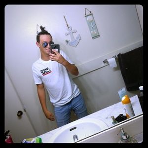 Meet your Posher, Christian